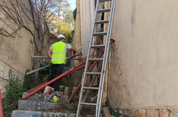 Travaux de rénovation extérieure dans le Var